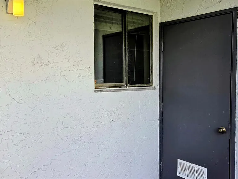 153 Lakeview Dr #104 — Photo 4