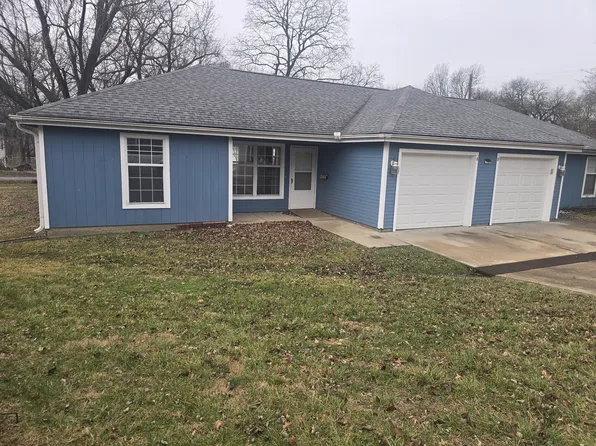 211 S Hughes St #A, Windsor, MO 65360