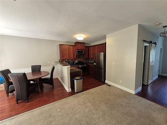 3rd image of 4232 Notting Hill Dr SW