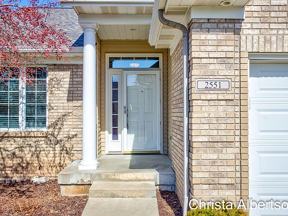 3rd image of 2551 Gracepoint Ct SE #41