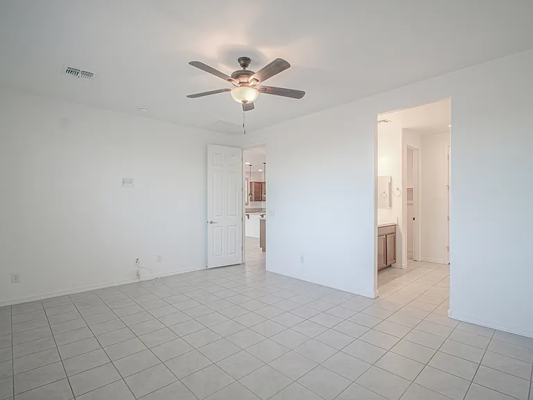 832 S Strahan Pl — Photo 17