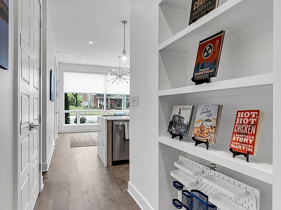 3rd image of 3131 Long Blvd #100