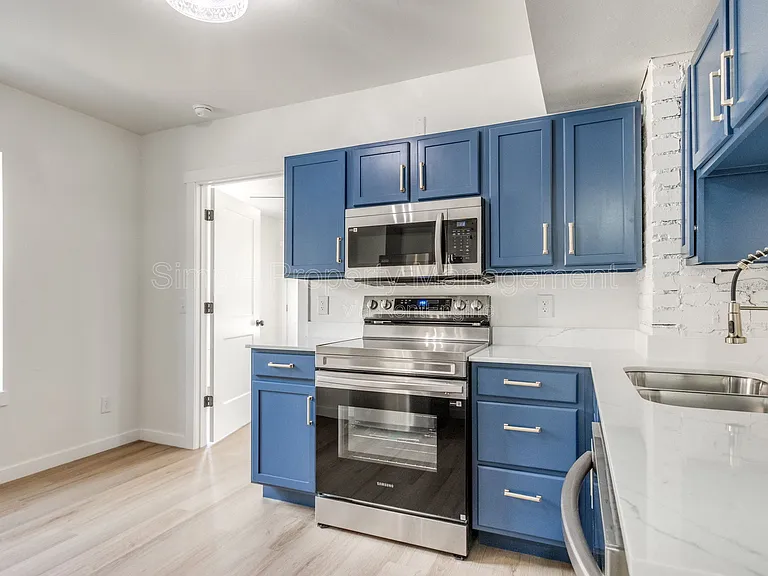 814 W Hill St #1 — Photo 5