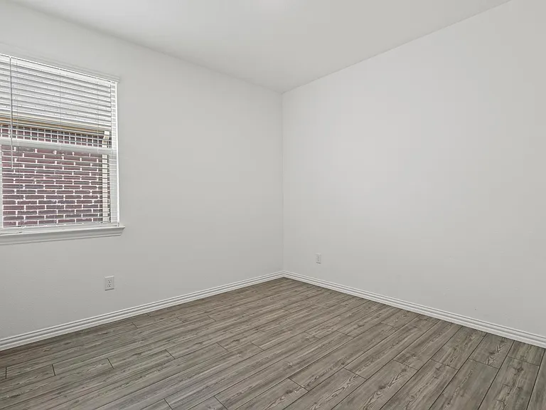 3708 Milkweed Rd — Photo 9