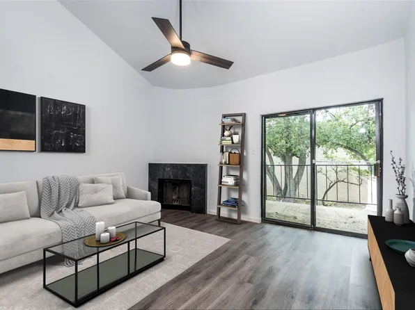 10811 Richmond Ave APT 109, Houston, TX 77042
