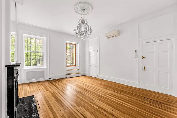 Rented by Sotheby's International Realty | media 9