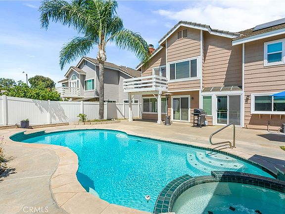 3rd image of 45573 Olympic Way