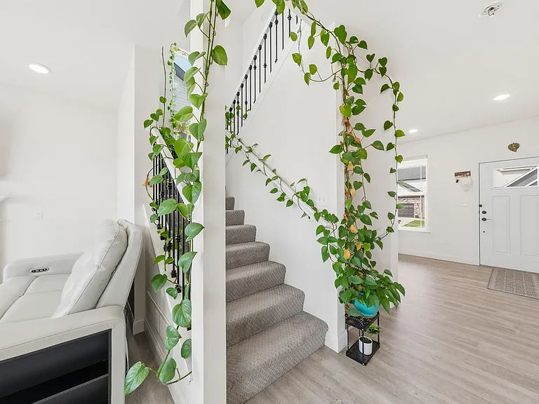 106 Sommerset Ct — Photo 23