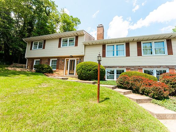 4th image of 13 Applewood Dr