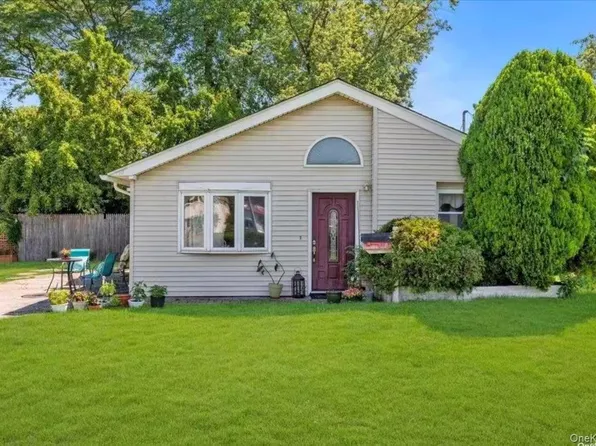 439 Newbridge Road, East Meadow, NY 11554