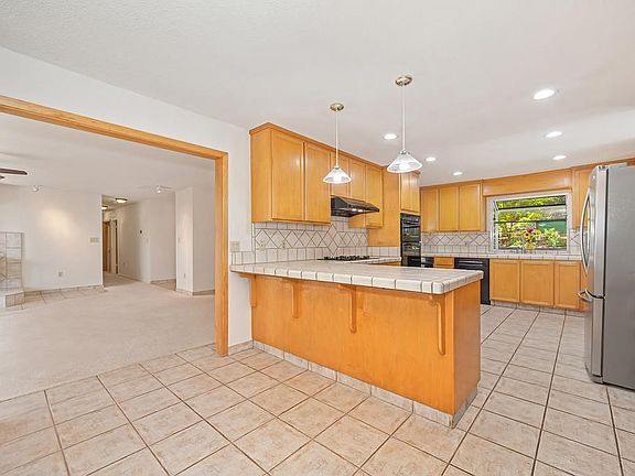 4th image of 18135 Quail Mountain Ct