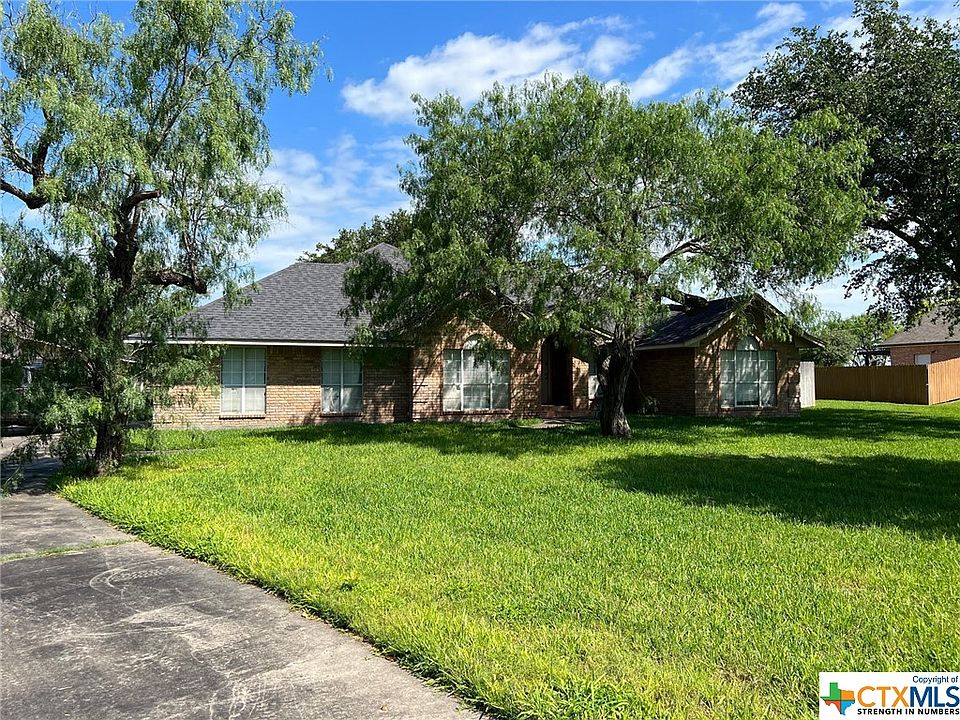 1st image of 112 Kingwood Forest Dr