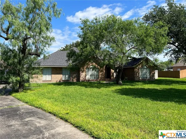 112 Kingwood Forest Dr, Victoria, TX 77904