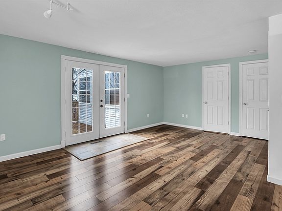 2nd image of 40 Berkshire Ave