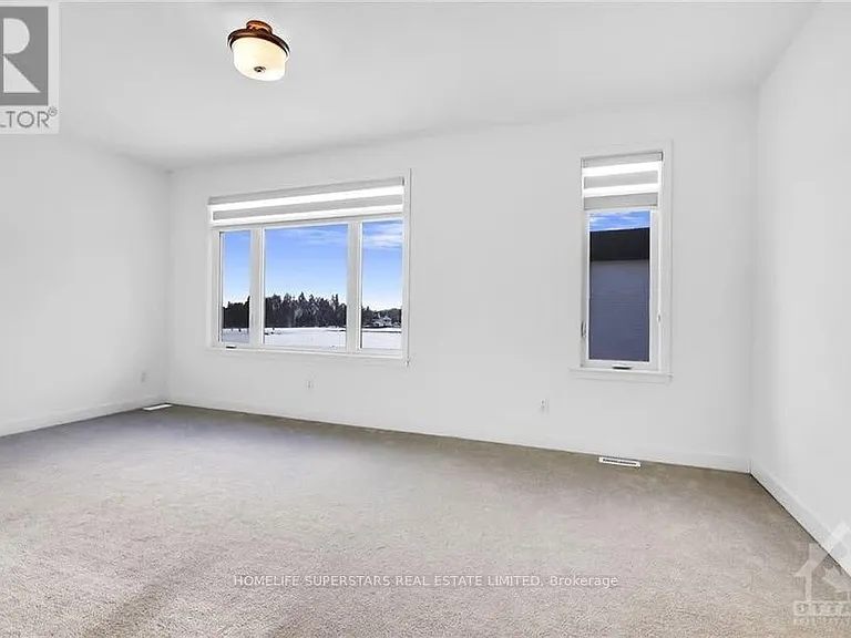 55 Big Dipper St — Photo 16