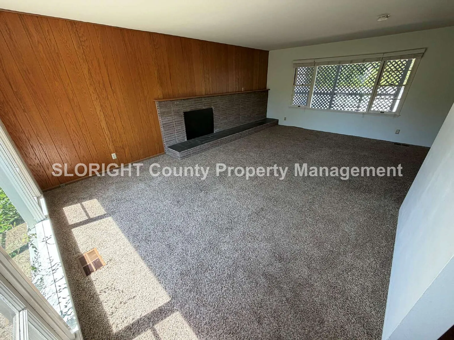 4 bed, 2.0 bath, 1793 sqft, $4,500 — Photo 2