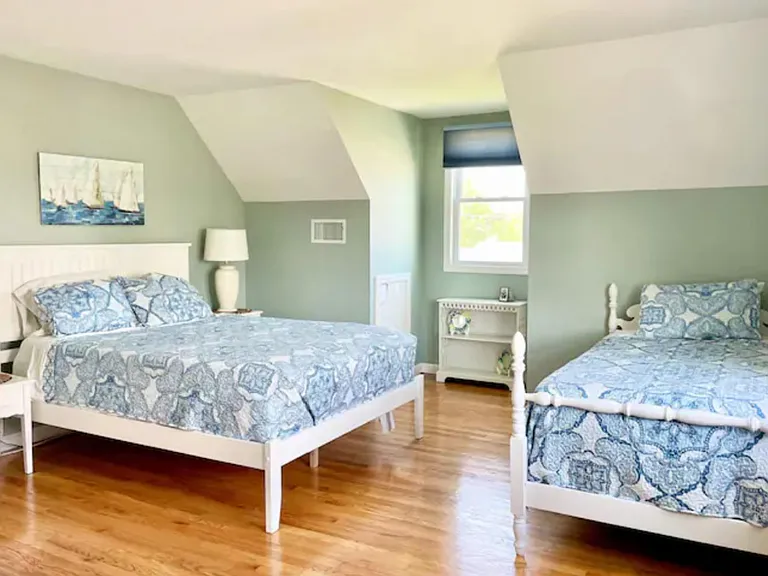 16 Dillingham Ave — Photo 12