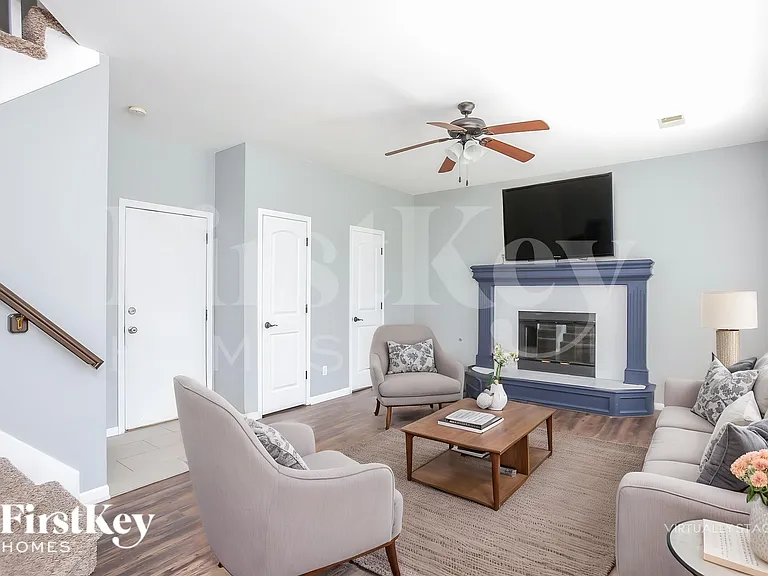 6530 NW Hidden Valley Rd — Photo 4