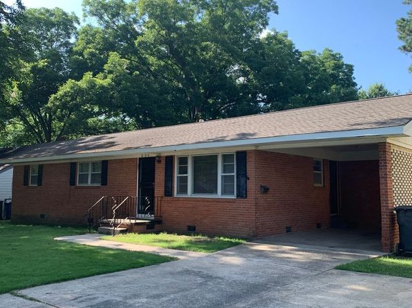 624 W College Ave