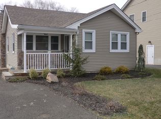 92 Oak St, Bridgewater, NJ 08807