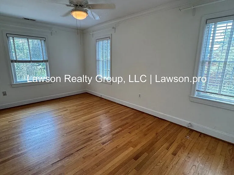 2425 Fairway Dr SW — Photo 24
