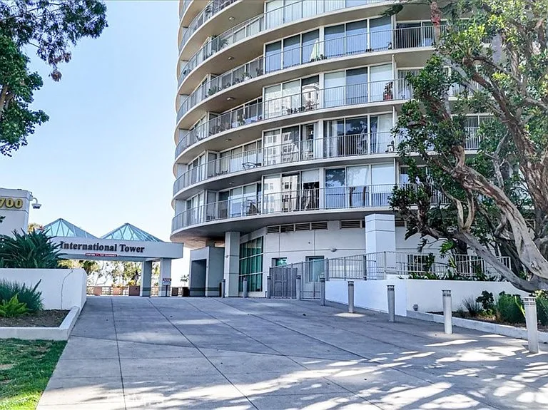 700 E Ocean Blvd #2605 — Photo 39