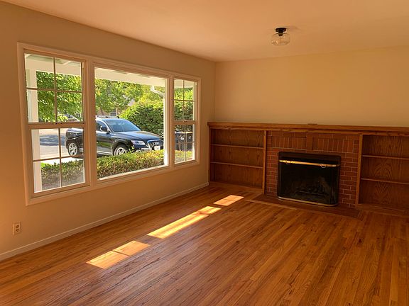 3rd image of 1326 Pauline Dr