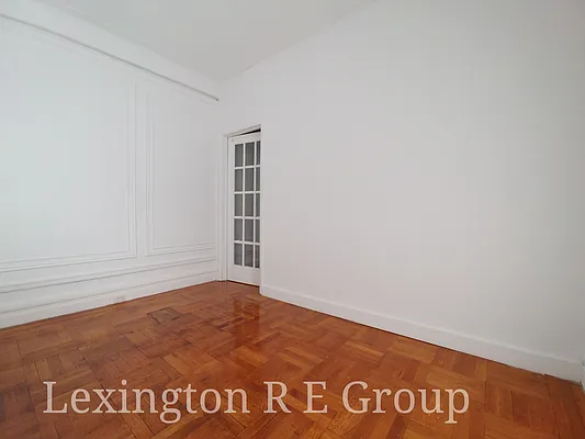 Rented by Lexington Real Estate Group | media 37