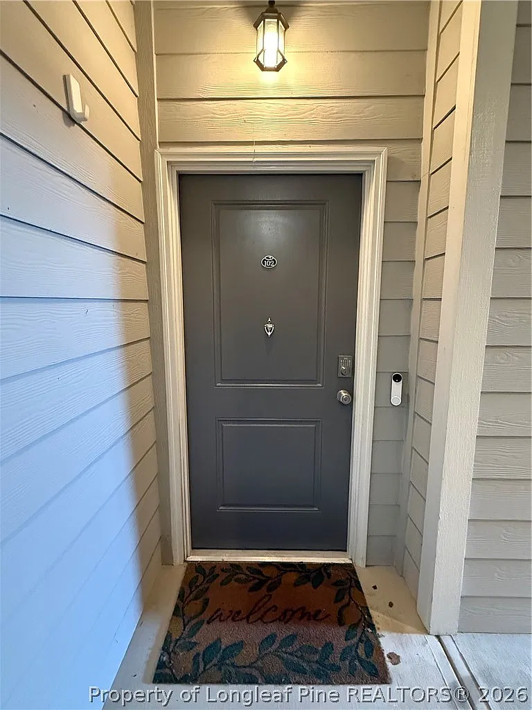 260 Gallery Dr — Photo 2