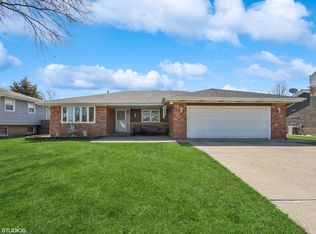 115 S Constance Ave, Countryside, IL 60525