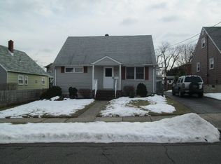 5 Runyon Rd, Clifton, NJ 07013