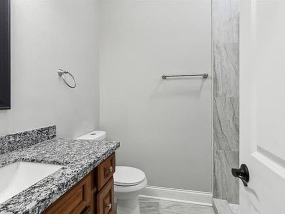 5th image of 1921 Alabo St
