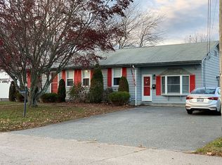 115 Amherst Rd, Cranston, RI 02920