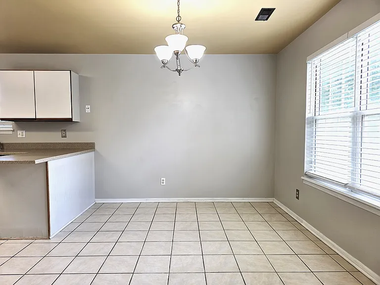 324 Palomino Ln — Photo 8