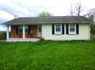 225 Ridgeview Dr, Gray, TN 37615