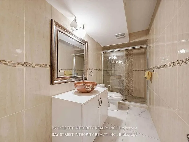 2 Lonsdale Ct — Photo 8