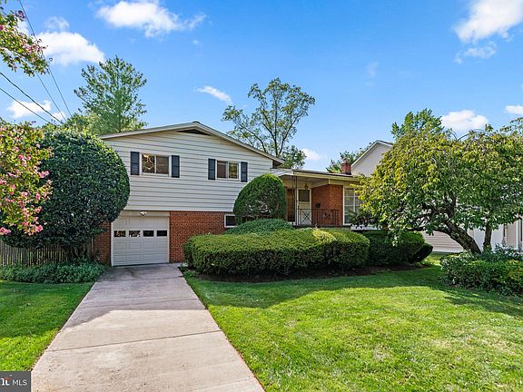 2nd image of 7608 Leesburg Dr