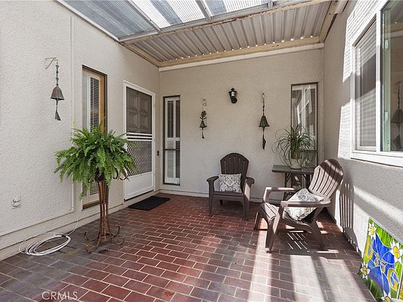 5th image of 2011 Via Mariposa W Unit A