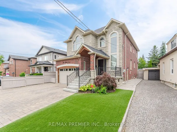 28 Ellerby Sq N, Vaughan, ON L4L 1N1