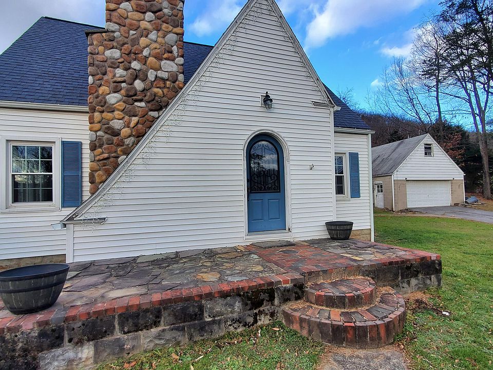 1st image of 206 E Hillside Dr