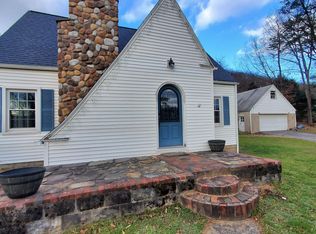 206 E Hillside Dr, Lock Haven, PA 17745