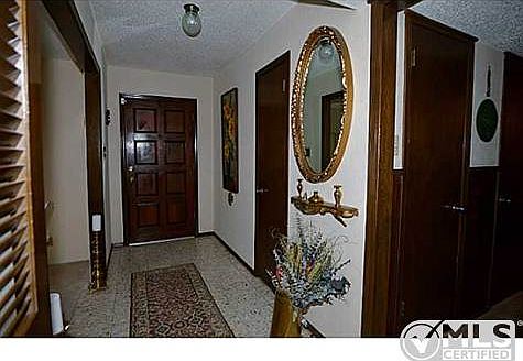 4th image of 10249 Stoneway Dr