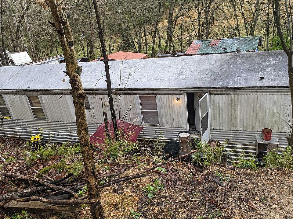 2nd image of 2834 Wayland Rd