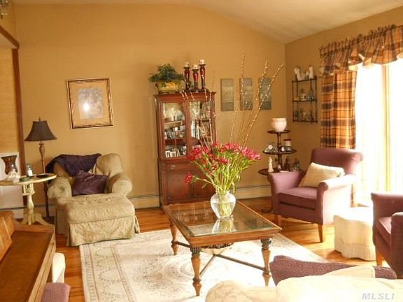 2nd image of 2721 Carley Ct