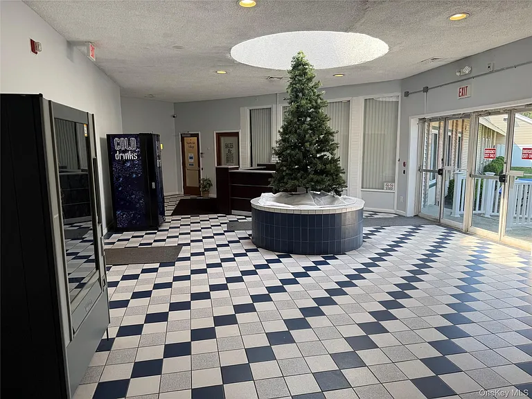 5 Laramie Ct #5 — Photo 40