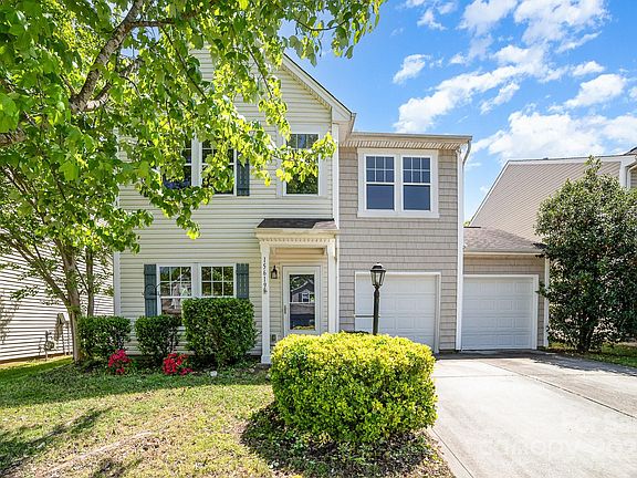 2nd image of 15619 Lakepoint Forest Dr