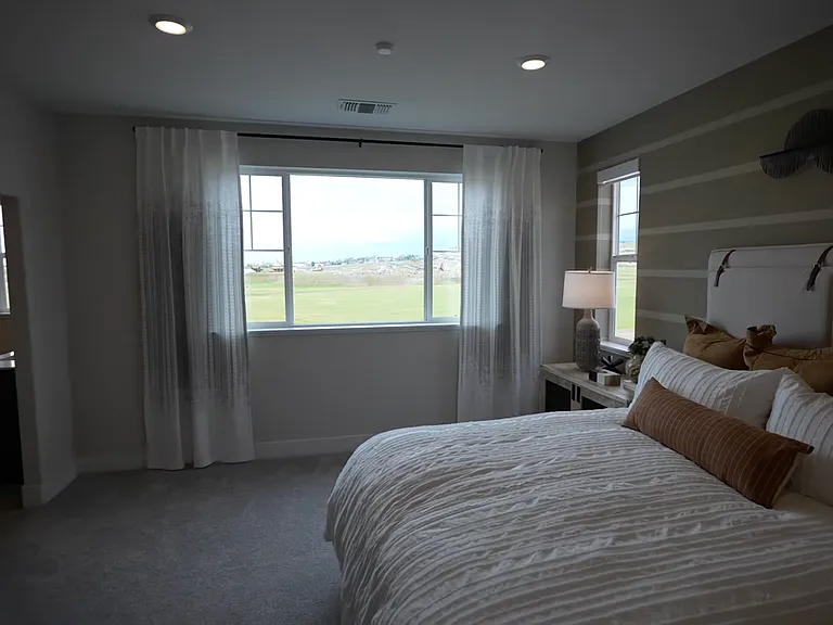 3426 Apollo Dr — Photo 33