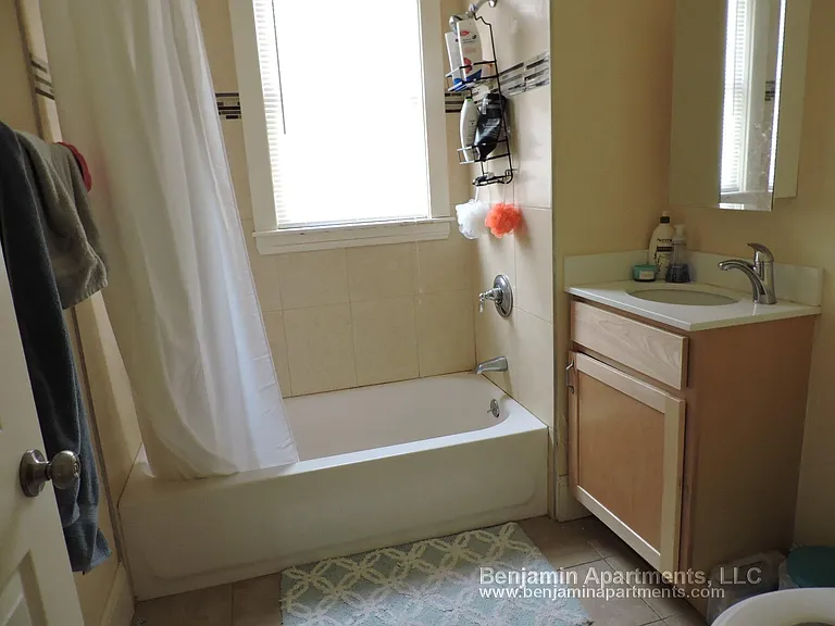 74 Brooks St #4 — Photo 15