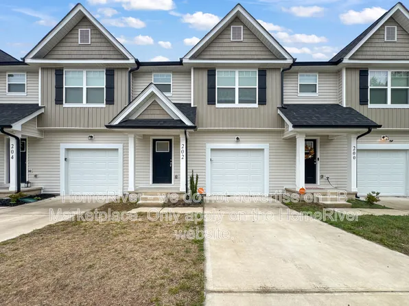 202 Beaumont Cir, Clemmons, NC 27012
