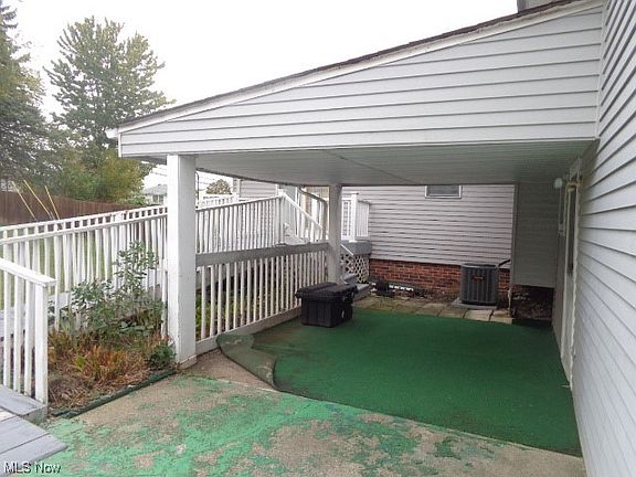 3rd image of 7418 Meadow Ln